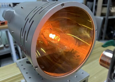 科研高溫實驗探秘：紅外點狀聚焦加熱器為何備受高校實驗室歡迎？